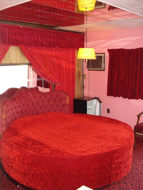 Cedar Grove Motel Altoona Exterior photo