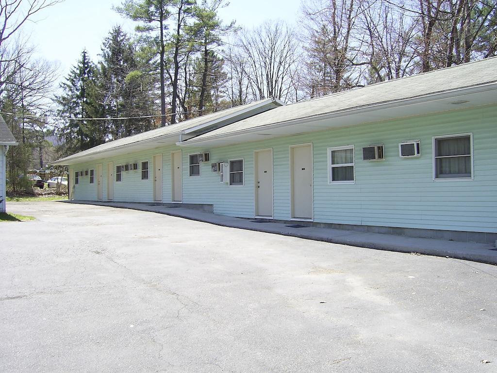 Cedar Grove Motel Altoona Exterior photo